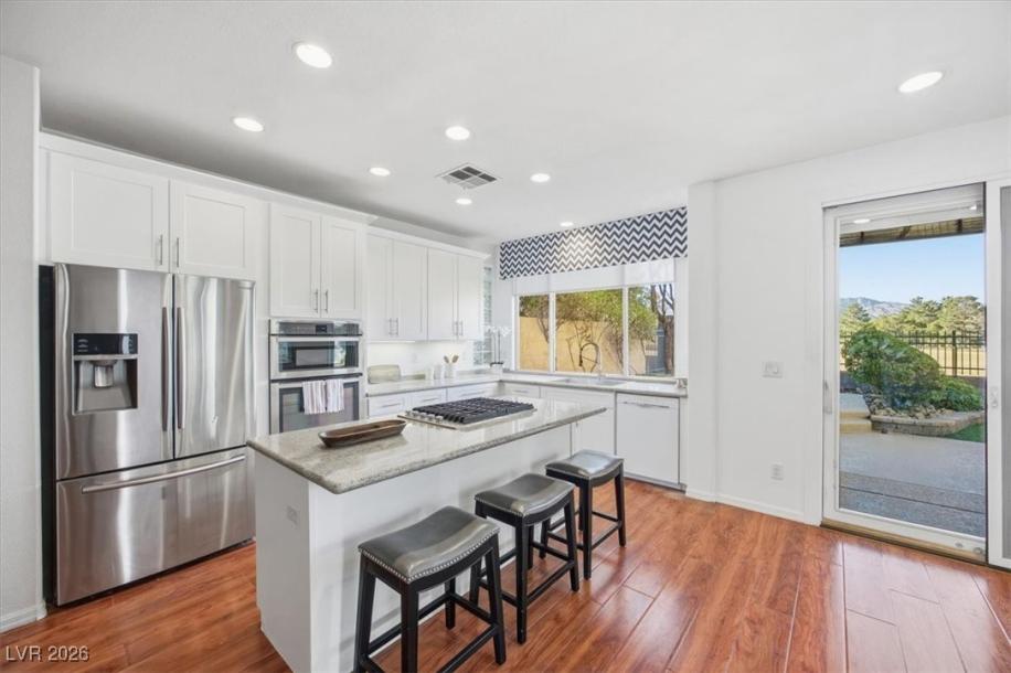 1333 Fox Acres Dr, Las Vegas, NV 89134-3