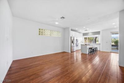 1333 Fox Acres Dr, Las Vegas, NV 89134