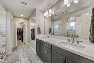 70 Pikiariki Ct, Las Vegas, NV 89183