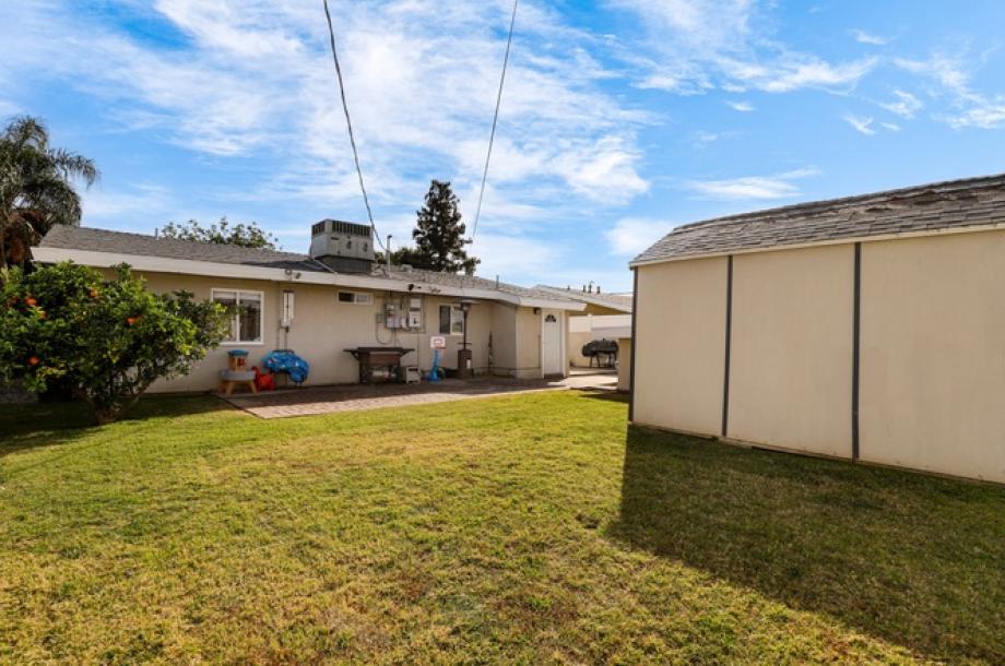 13345 Calcutta, Sylmar, CA 91342-11